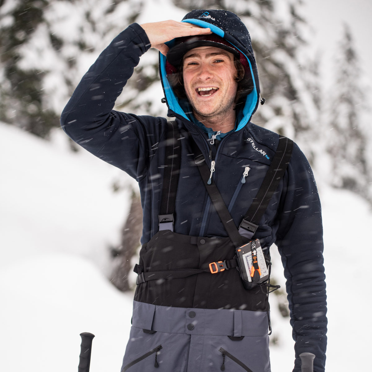 M Stellar Mid Hood 2.0 BlueBlack